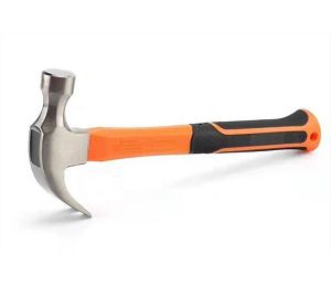 Ki diferans ki genyen ant yon spatul ak yon kouto mastike?